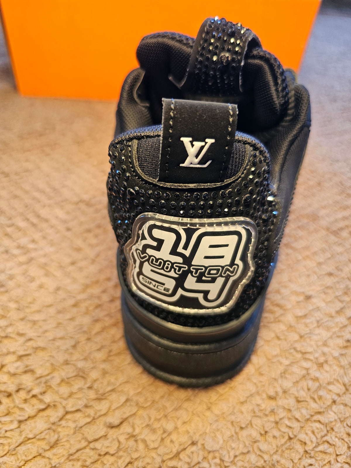 Lv black dark