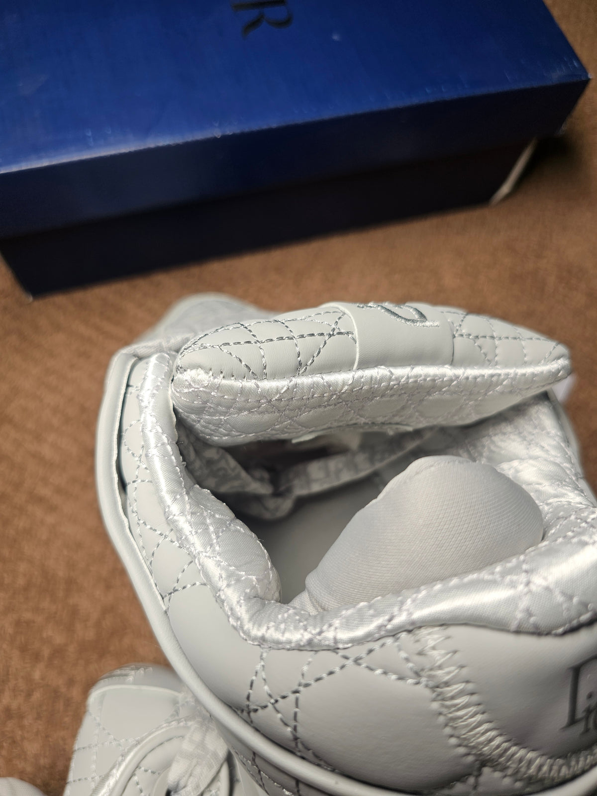 Dior b9 grey