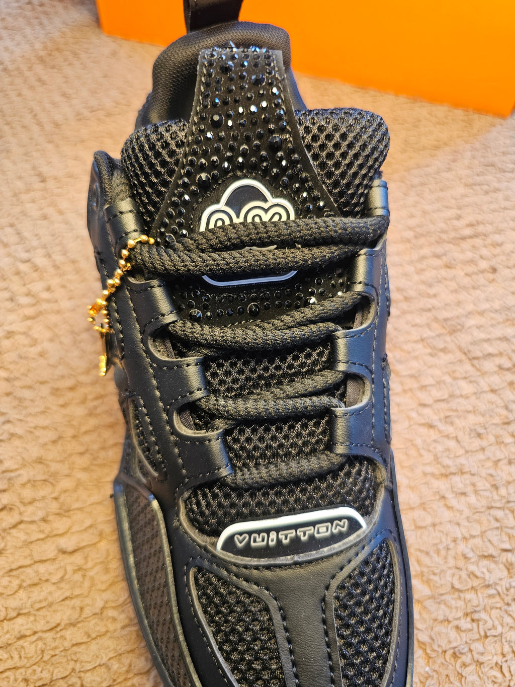 Lv black dark