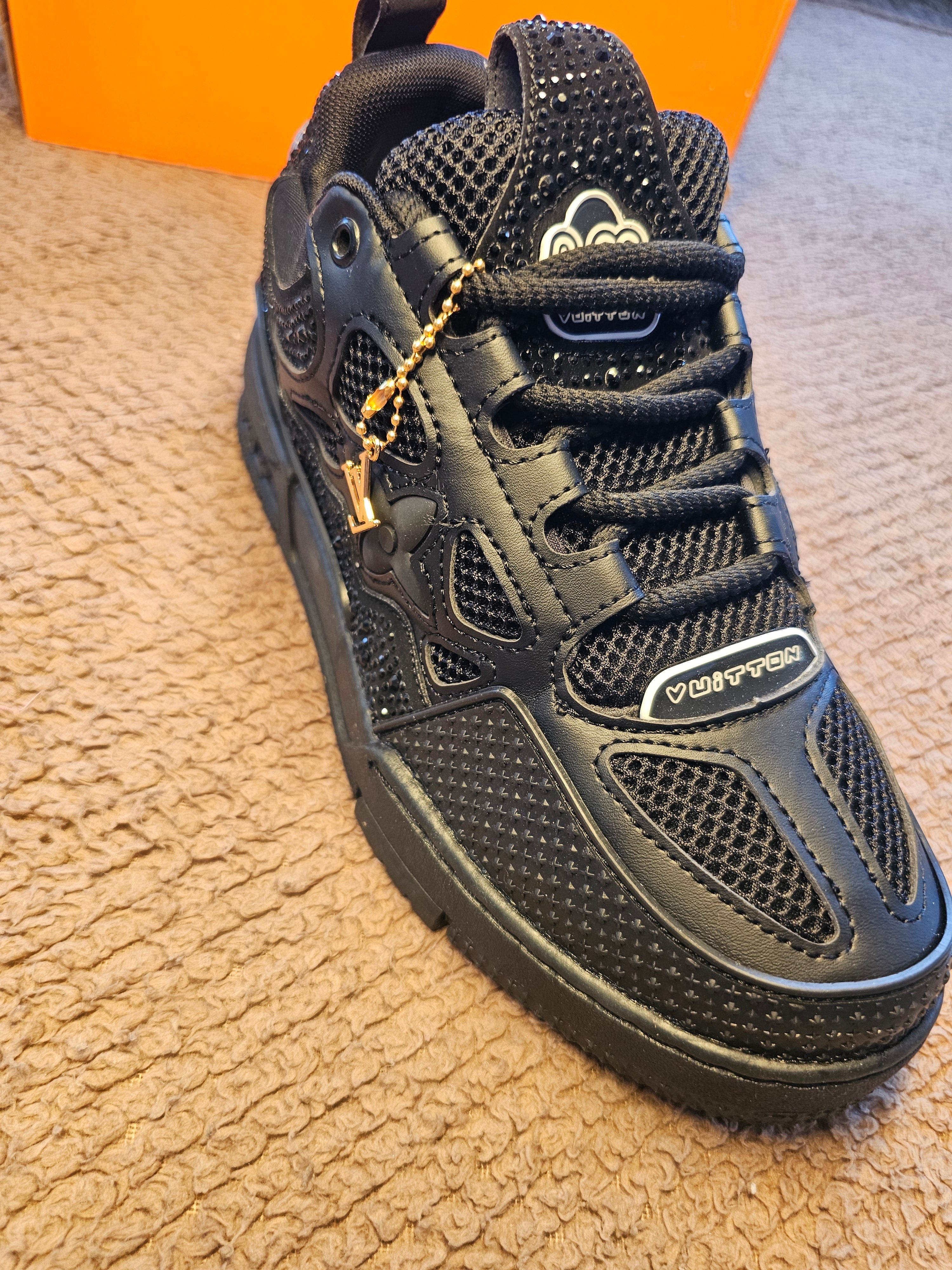 Lv black dark