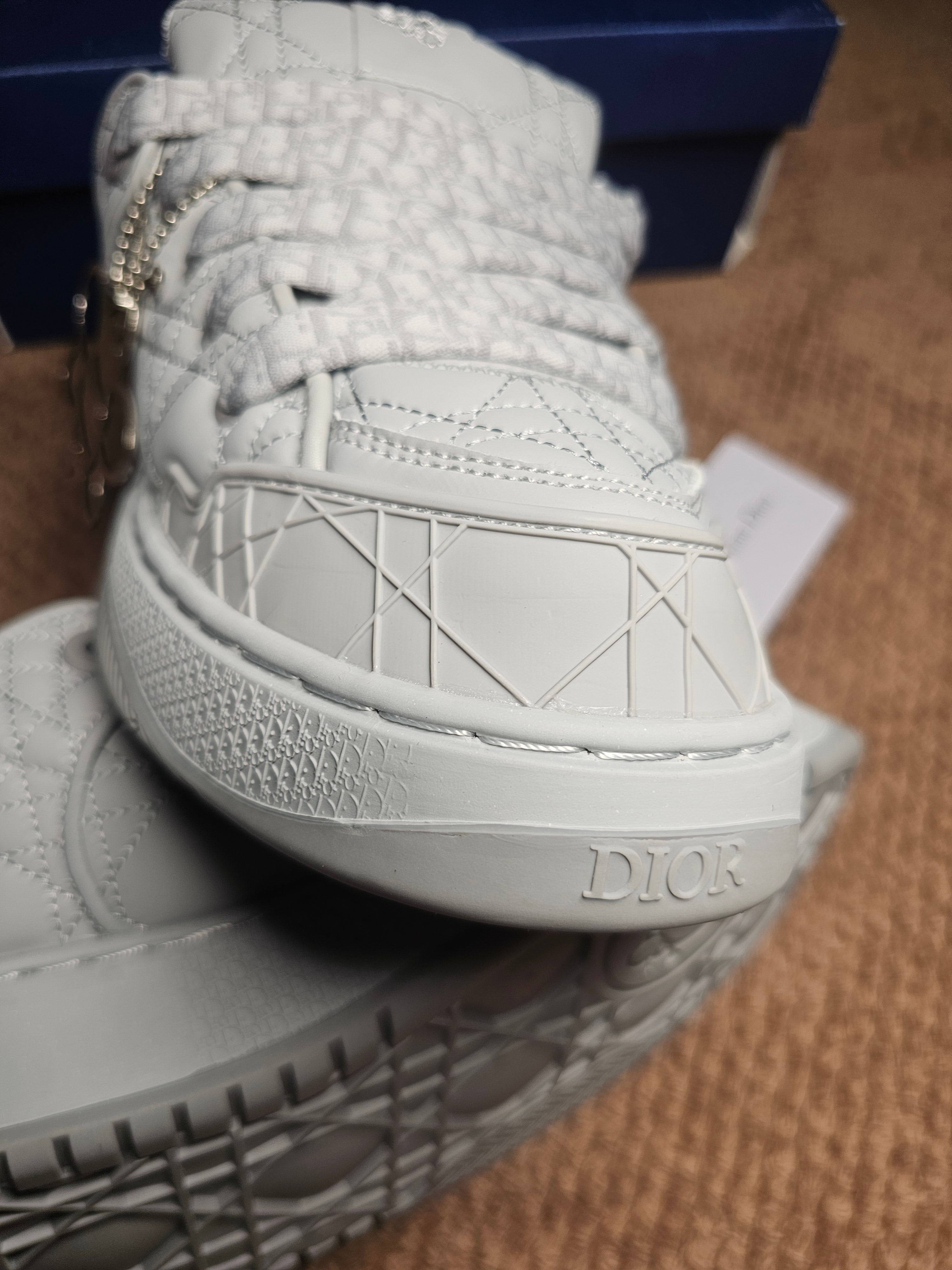 Dior b9 grey