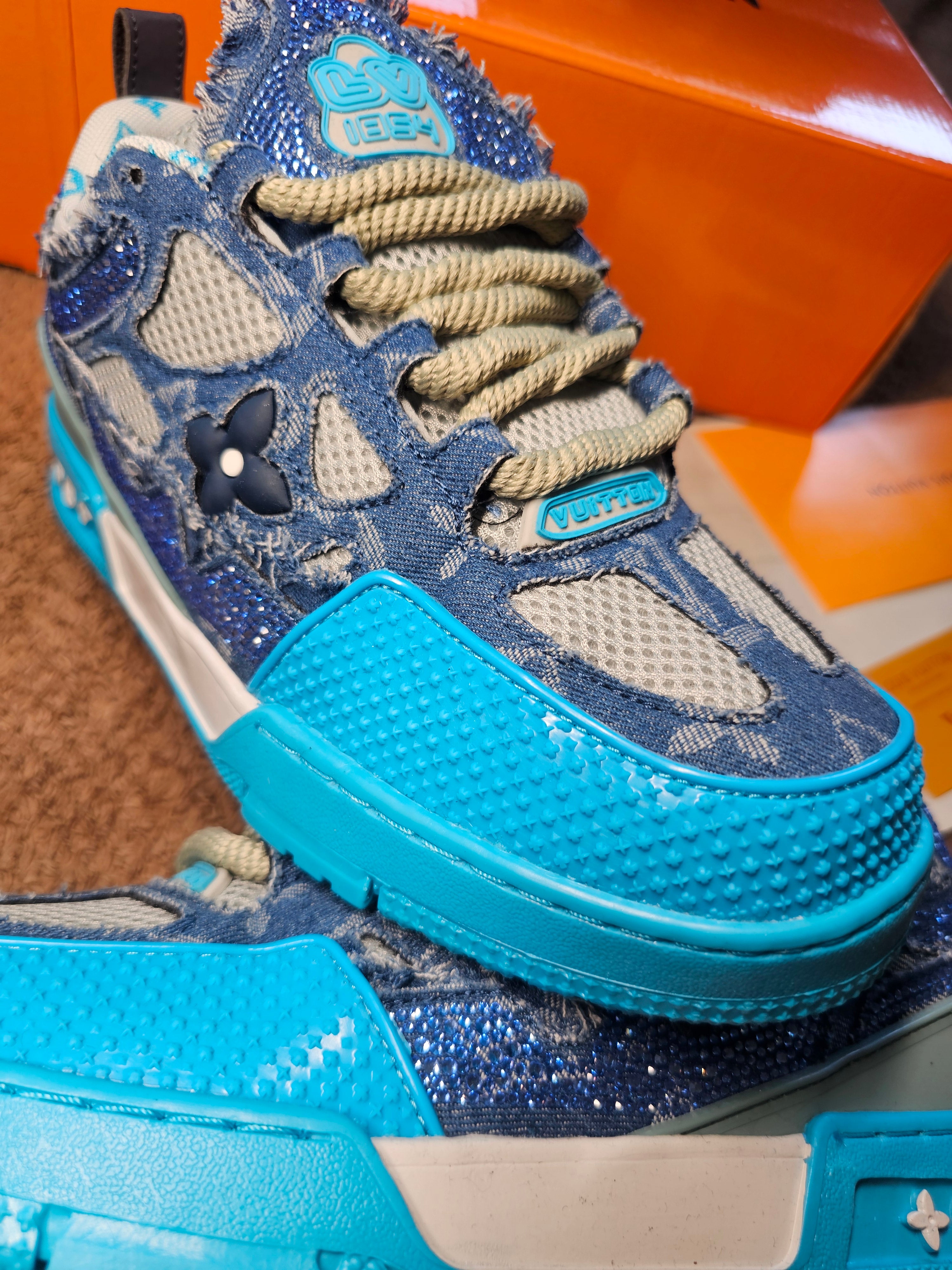 Lv Trainer blue denim